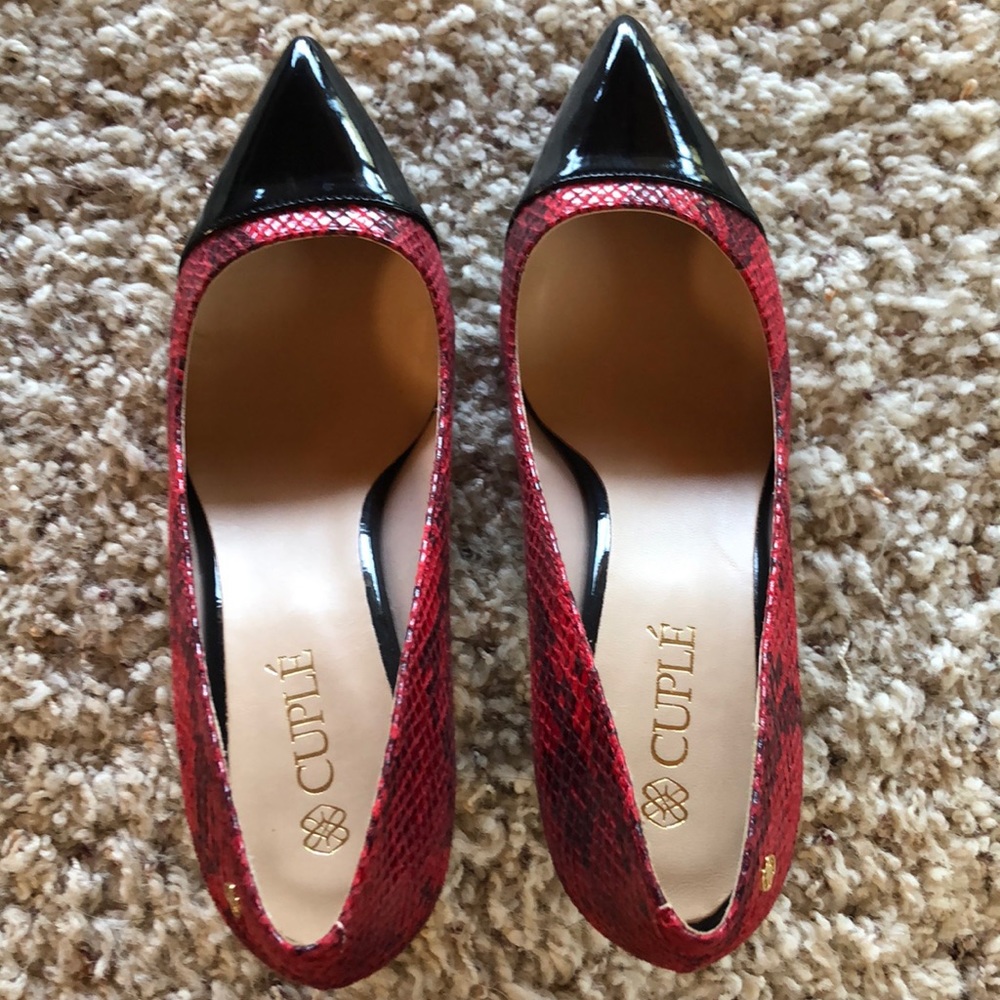 Women pumps. 2 inch thin heels.red and black
